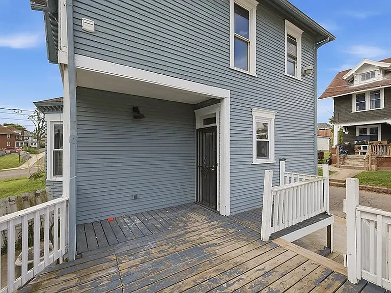 174 Marion Ave — Photo 20