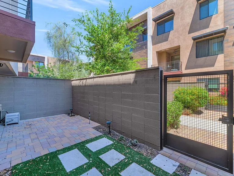 6990 E 6th St #1007 — Photo 25