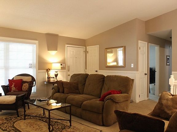 3rd image of 214 S Canterbury Dr