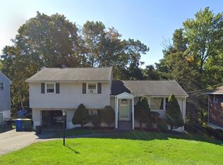 230 Pearl Lake Rd, Waterbury, CT 06706