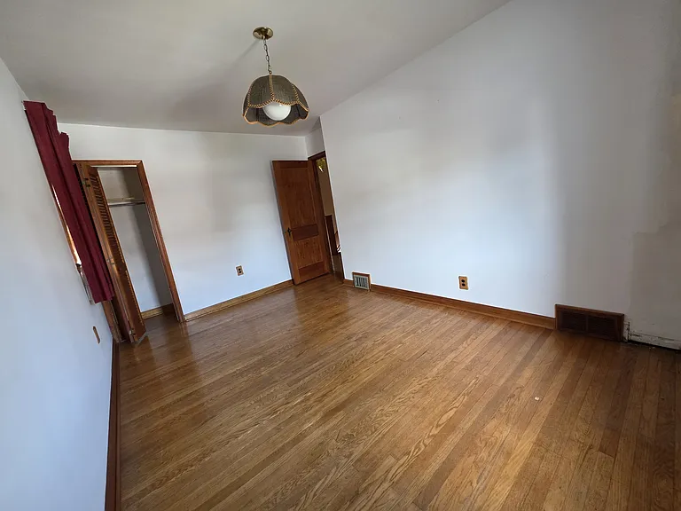 7400 Shisler St — Photo 23