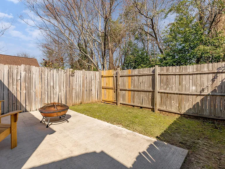 112 Wingate Cir — Photo 24
