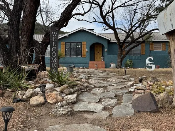 401 N 19th St, Junction, TX 76849