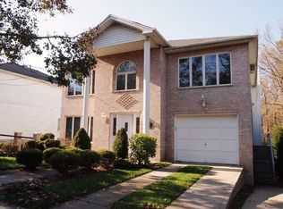 107 Edgegrove Ave, Staten Island, NY 10312