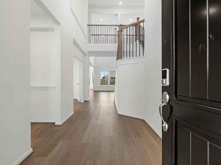 2610 Glacier Point Dr — Photo 2