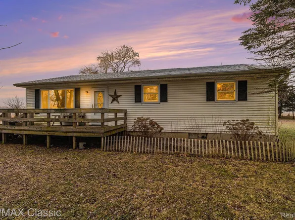 4630 Chapman Rd, Stockbridge, MI 49285