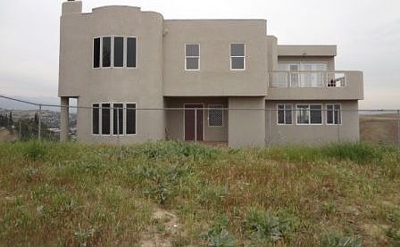 1st image of 2667 Paradise Dr