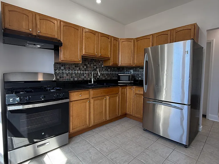 335 Lembeck Ave #2 — Photo 1