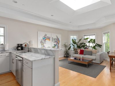 9 Sheridan St #2, Cambridge, MA, 02140