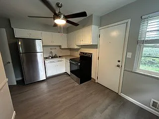 6360 Ambleside Dr #D — Photo 4