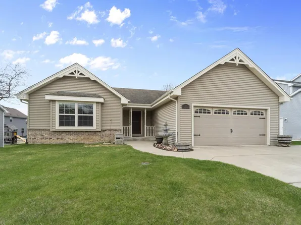 217 Acadia AVENUE, Hartford, WI 53027