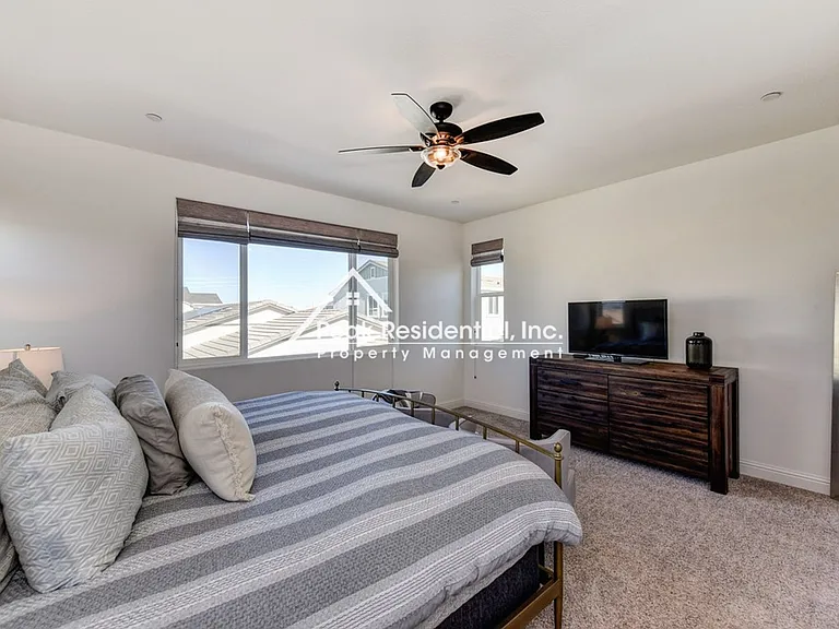 12753 Glass Beach Dr — Photo 51