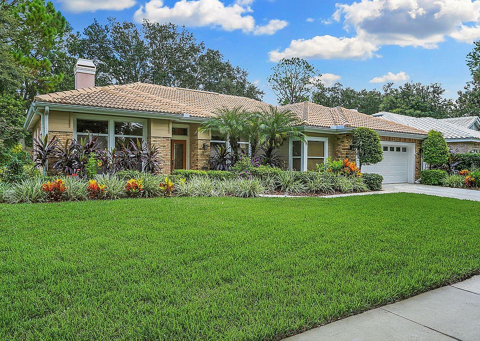 1st image of 17847 Green Willow Dr