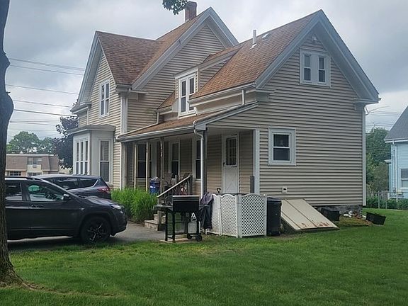 2nd image of 154 Park St #2