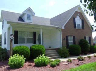 202 Ridgetop Dr, Russellville, KY 42276