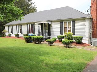 929 East St, Middletown, CT 06457