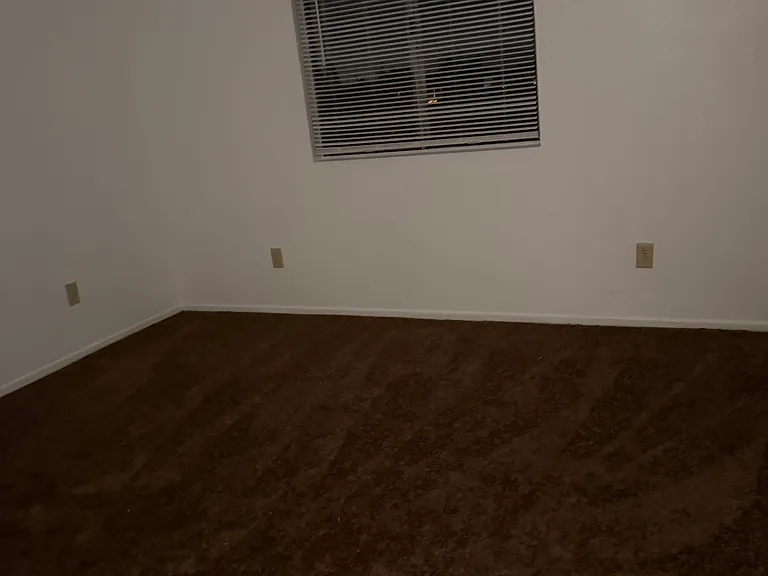 9044 Chantry Ave — Photo 7