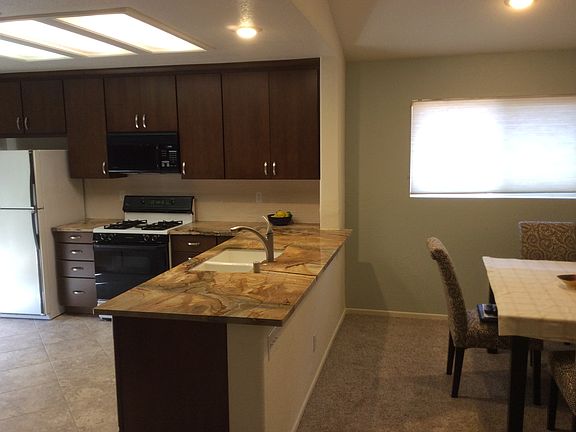 5th image of 13469 Borden Ave