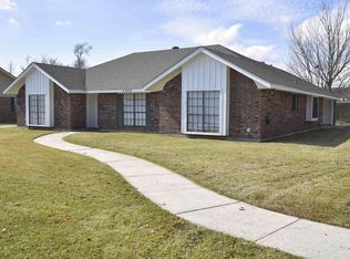 4948 E Saint Charles Ave, Lake Charles, LA 70605