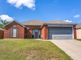 8109 Fox Chase Dr, Fort Worth, TX 76137