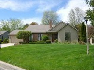 51155 Huntington Ln, Granger, IN 46530