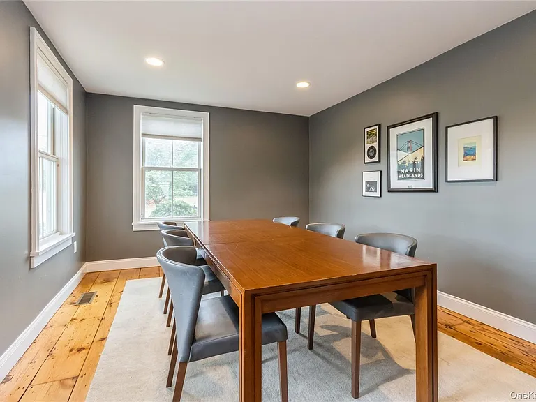 120 Verplanck Ave — Photo 11