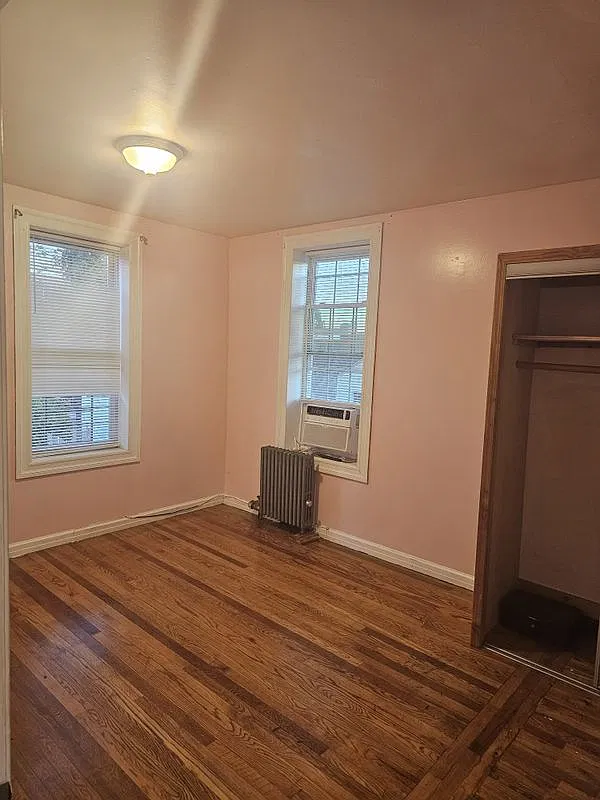 2 bed, 1.0 bath, 1182 sqft, $2,300 — Photo 3