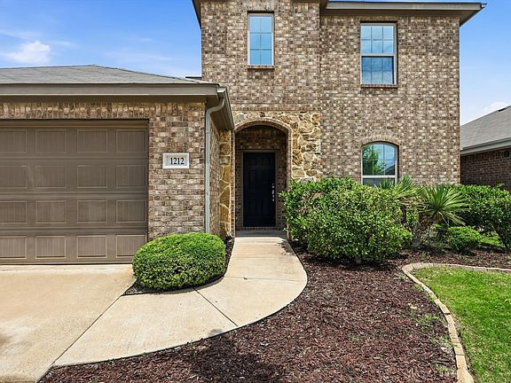 3rd image of 1212 Mount Olive Ln