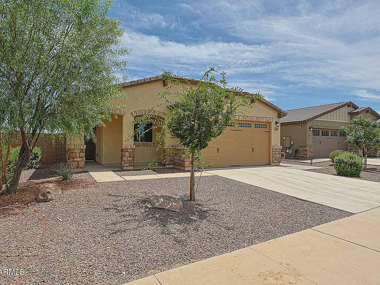 17435 W Laurie Ln — Photo 4