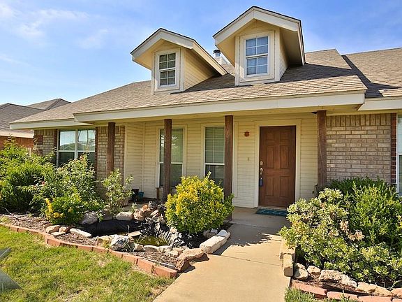 2nd image of 301 Sugarberry Ave