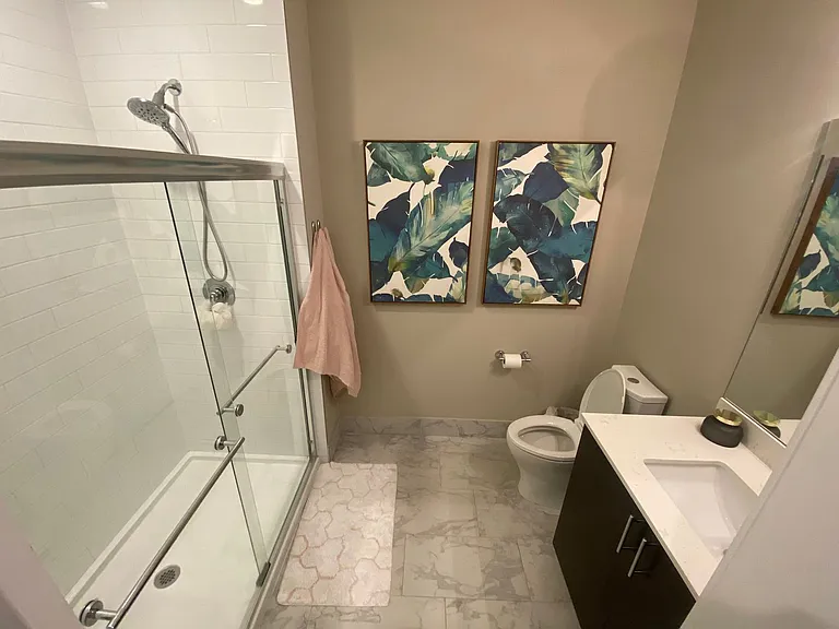 933 W Belle Plaine Ave #205 — Photo 4