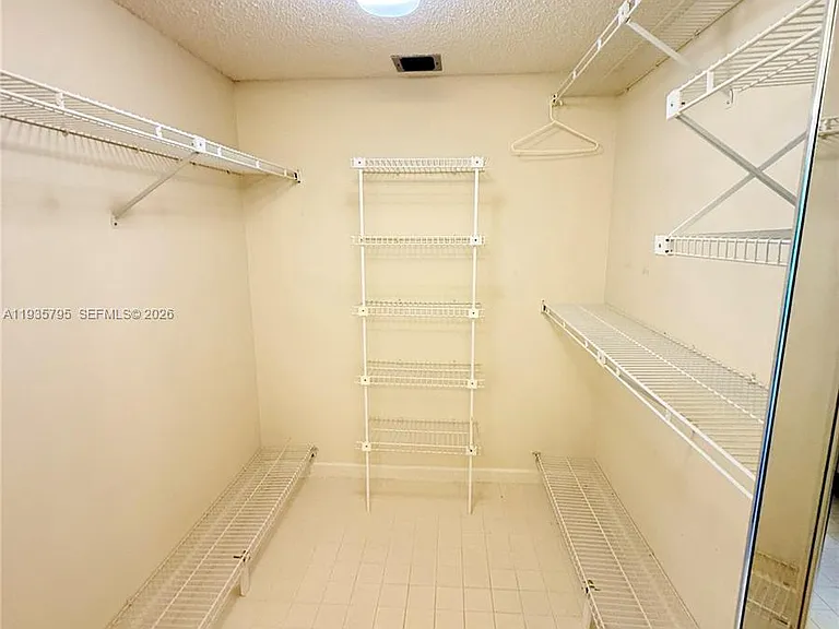 10426 E Clairmont Cir #212 — Photo 18