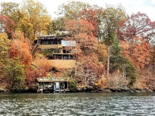 106 Catlett Ct, Moneta, VA 24121