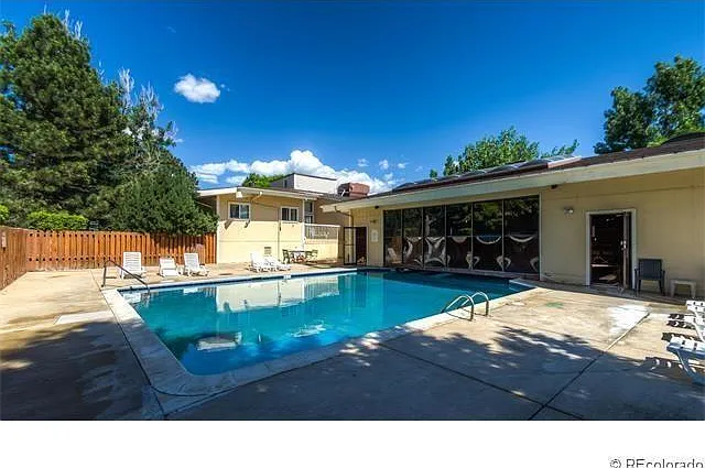 1400 Golden Cir — Photo 12