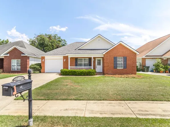 104 Cello Ln, Byron, GA 31008