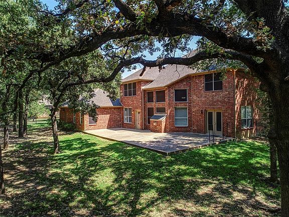 5th image of 1110 Cogburn Ct