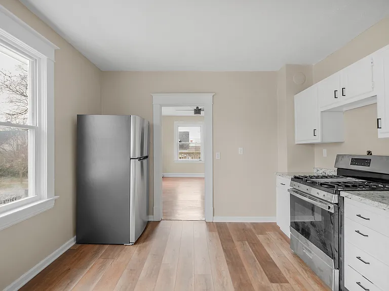 1560 Quarry Ave NW #2 — Photo 3