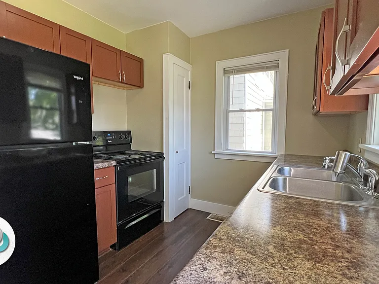 213-215 6th Pl NW #213 — Photo 6