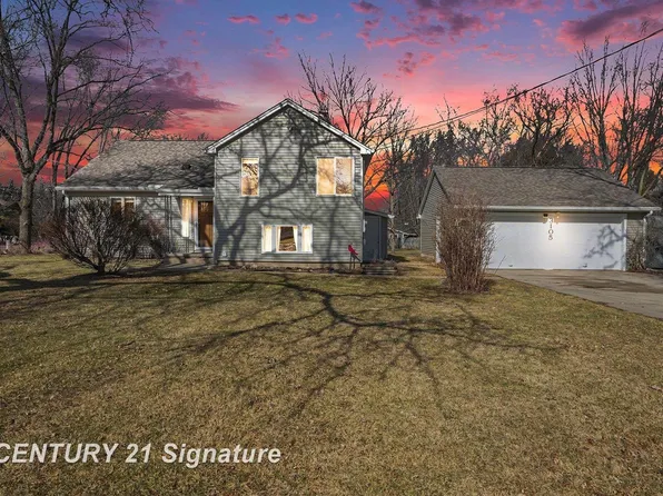 3105 E Stewart Rd, Midland, MI 48640