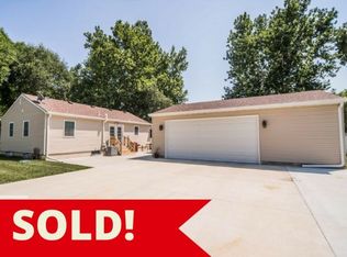 909 Lincoln Ave, Malvern, IA 51551