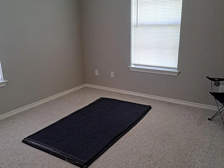 1405 Nottingham Dr — Photo 12