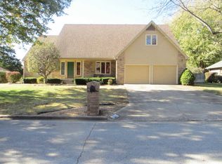 3141 S Ventura Ave, Springfield, MO 65804
