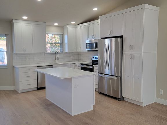 4th image of 4482 W Volta Ave