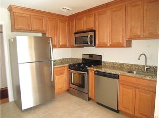 119 Country Club Ln, Pomona, NY 10970