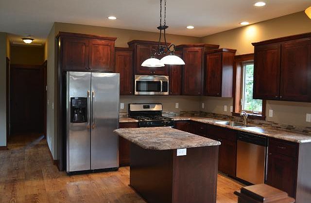 1st image of 12014 Duke Dr NE
