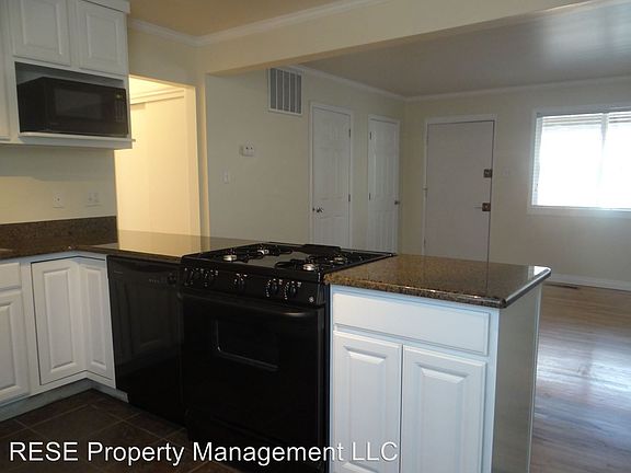 4th image of 650 N 300 W APT 246
