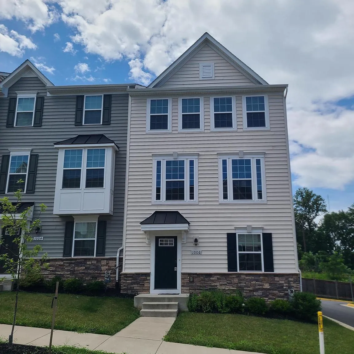 3 bed, 3.5 bath, 2322 sqft, $2,750 — Photo 4