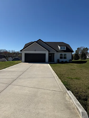 1018 Northside Dr Photo 1