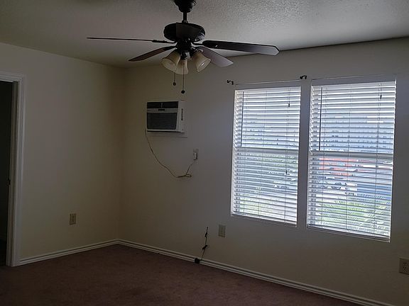 3rd image of 208 E Park Ave #3