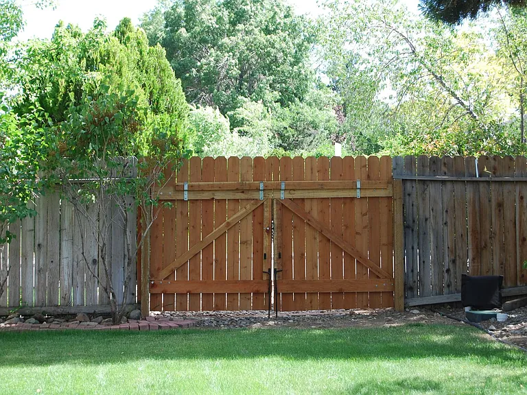 4935 Golden Springs Dr — Photo 29